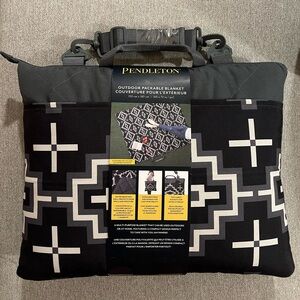 Pendleton Outdoor Packable Blanket